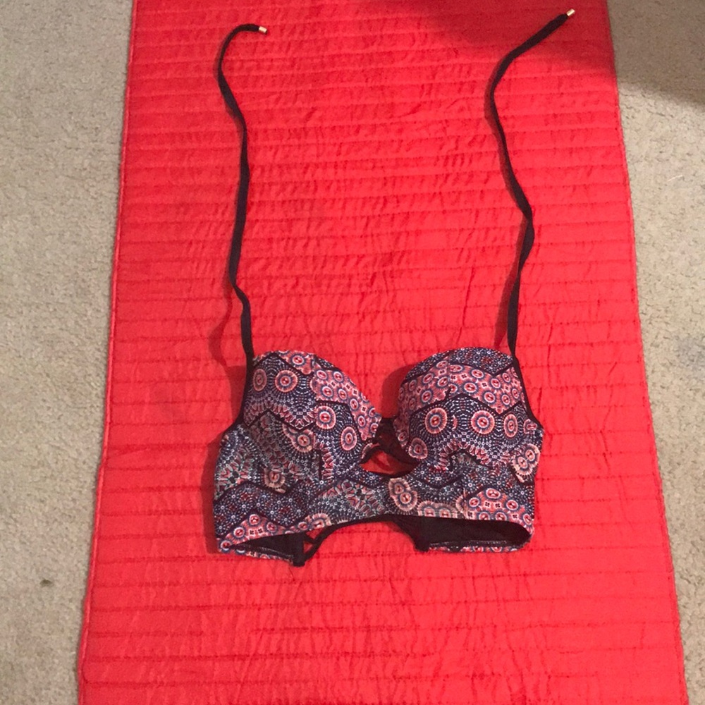 Bikini top